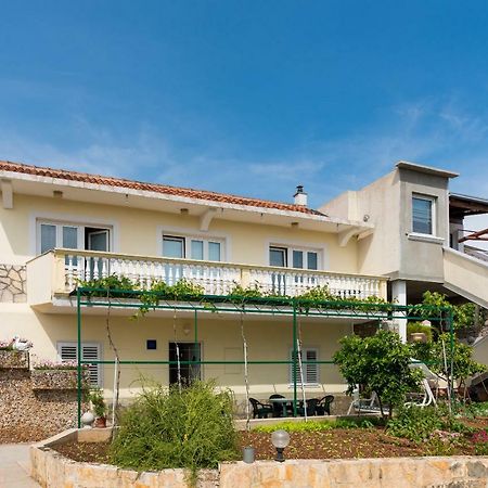 Apartments G&M Vodice Exteriör bild