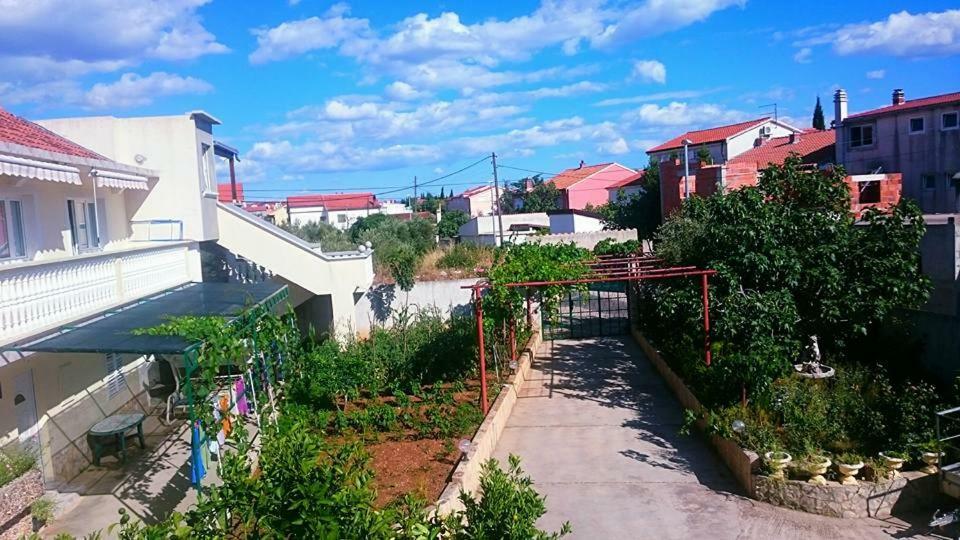 Apartments G&M Vodice Exteriör bild
